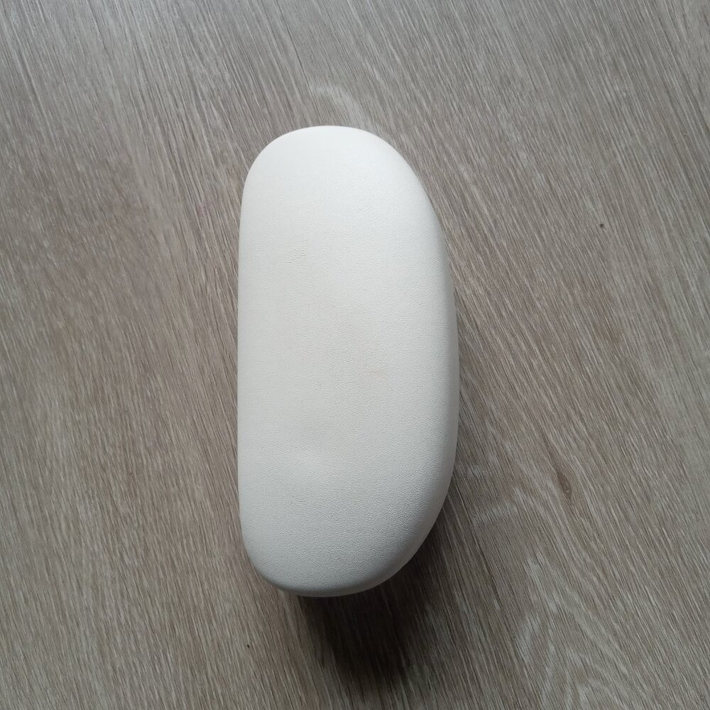 2/2 NEW A New Day White Hard Glasses Case